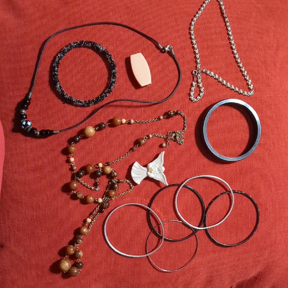 Miscellaneous Elegant Women's Jewelry Set - Gold, Silver, Black